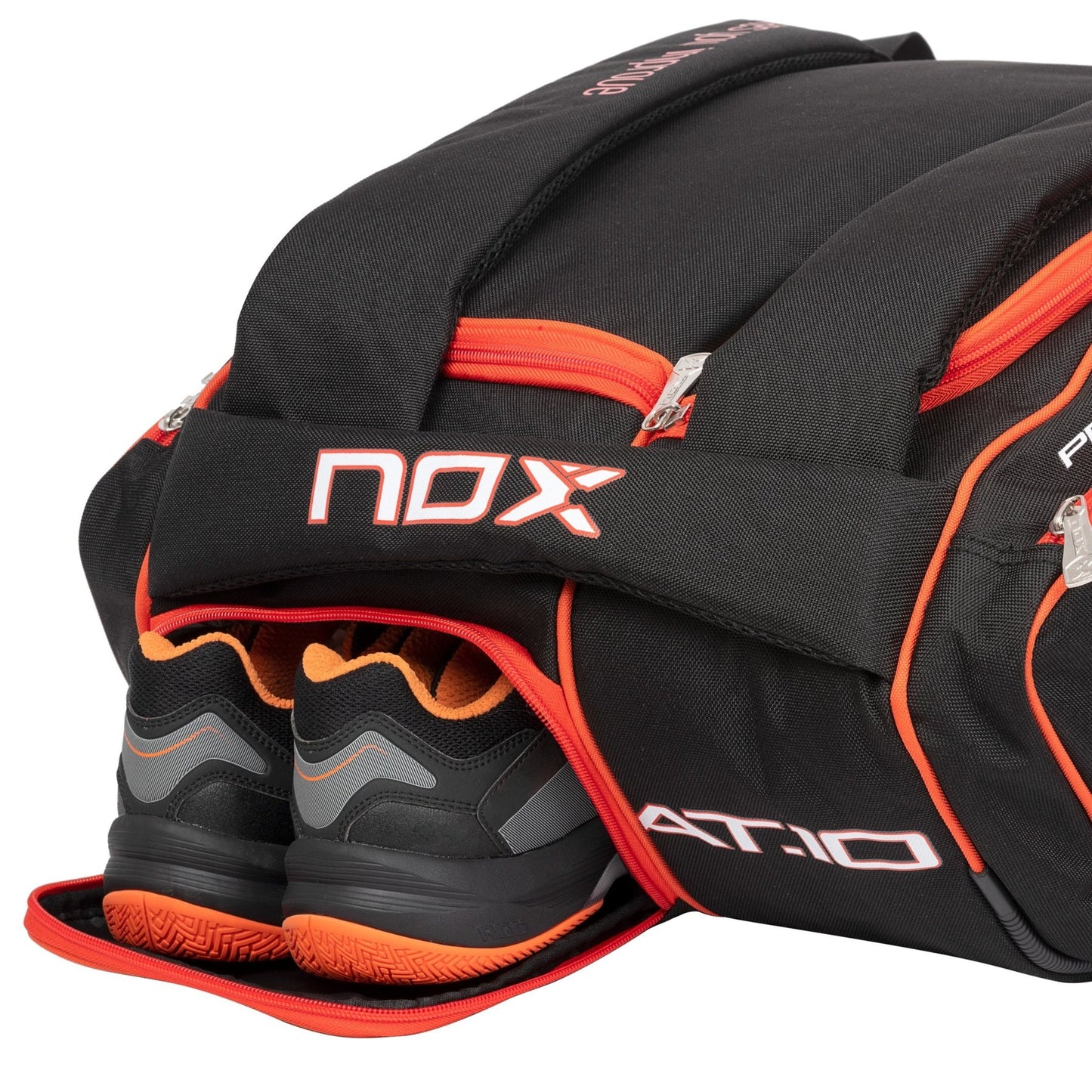 AT10 XXL Competition racket bag by Agustín Tapia